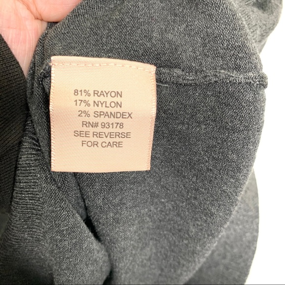 ⚠️ Philosophy Apparel Sleeveless Sweater Shell - Picture 5 of 7